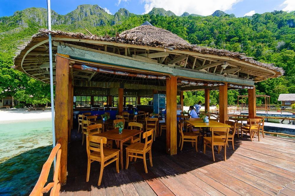Ora Beach Resort Saleman Bagian luar foto