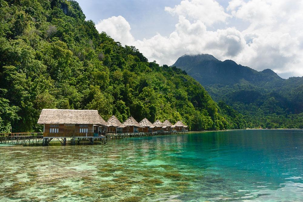 Ora Beach Resort Saleman Bagian luar foto