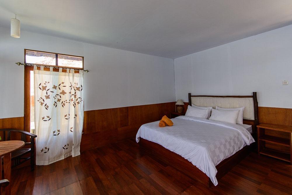 Ora Beach Resort Saleman Bagian luar foto