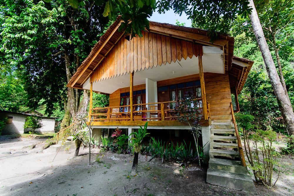 Ora Beach Resort Saleman Bagian luar foto